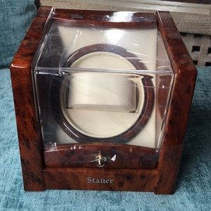 BRAND NEW Stauer watch winder